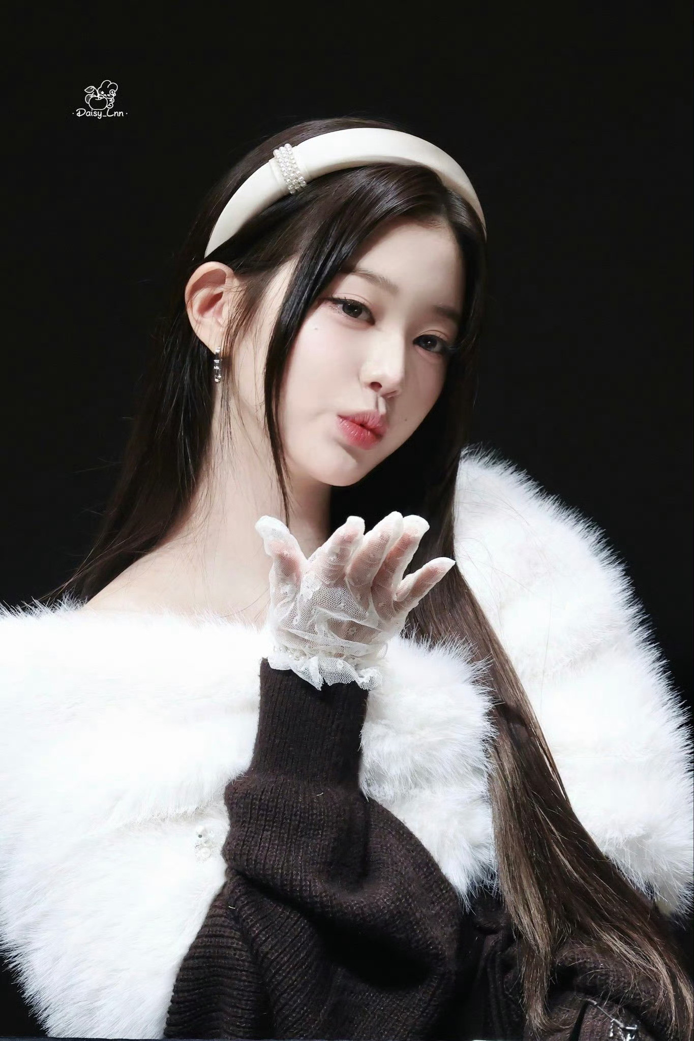 投稿张元英，留洋归来的大小姐吧​​​