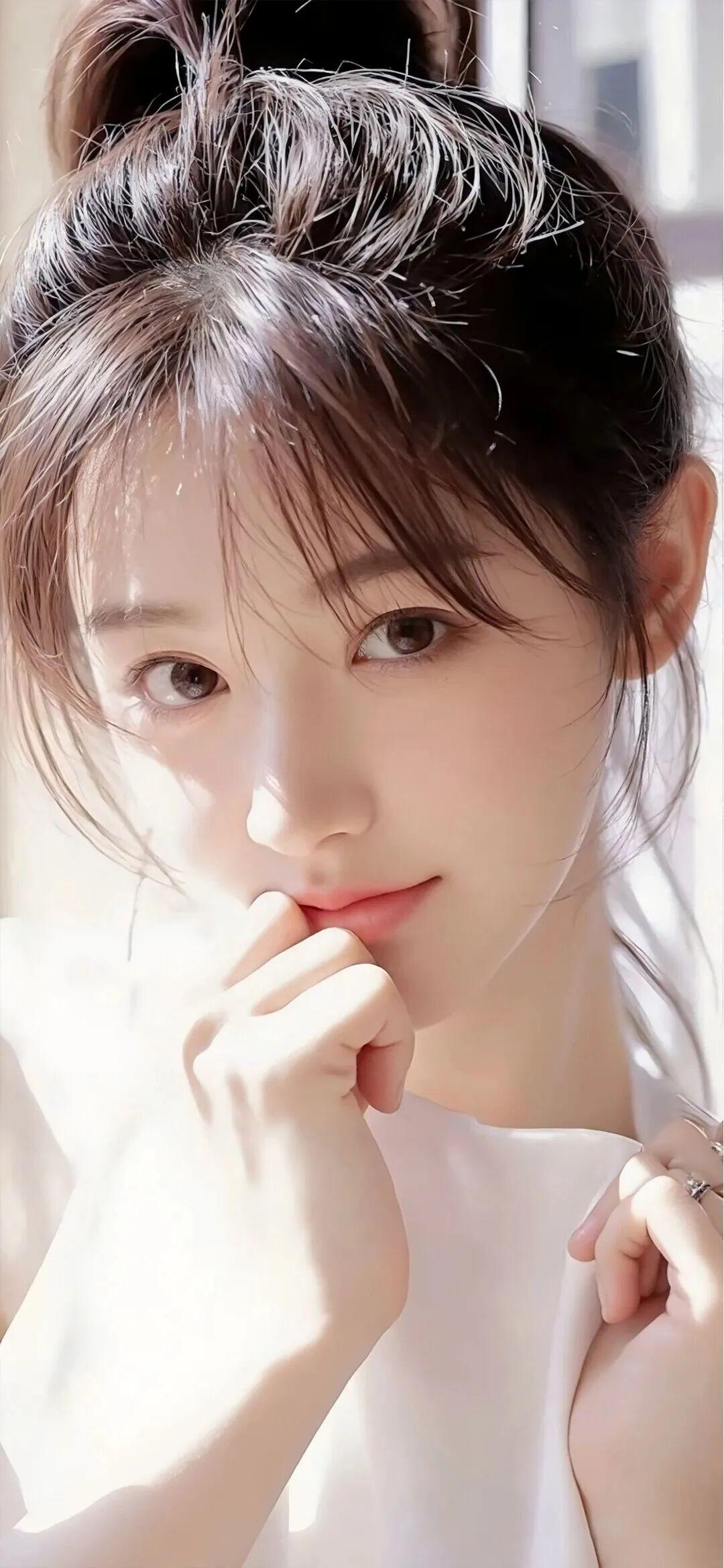 你认为最有气质的美女是谁你认识的美女最有气质？有图吗？