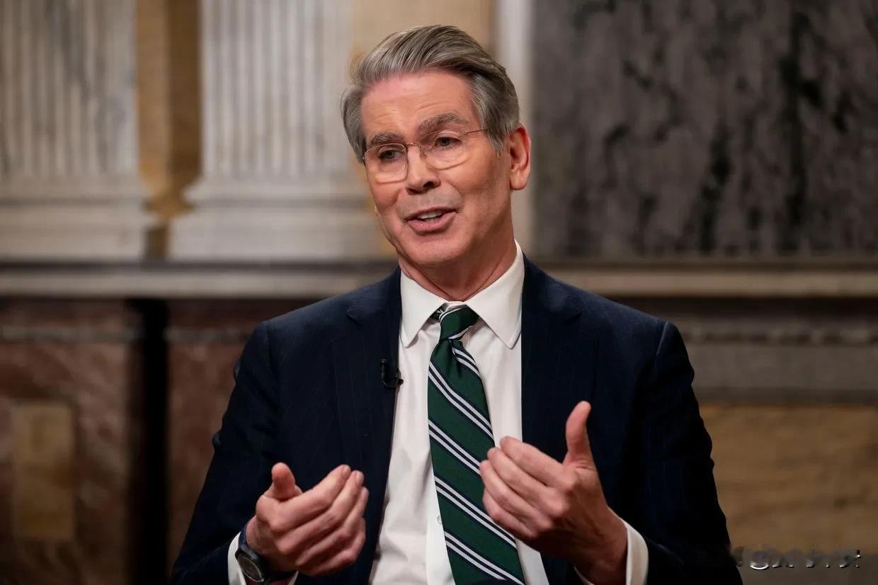 贝森特：美中关系雨过天晴今天凌晨，美国财长贝森特在做客NBC节目时谈到美中两国