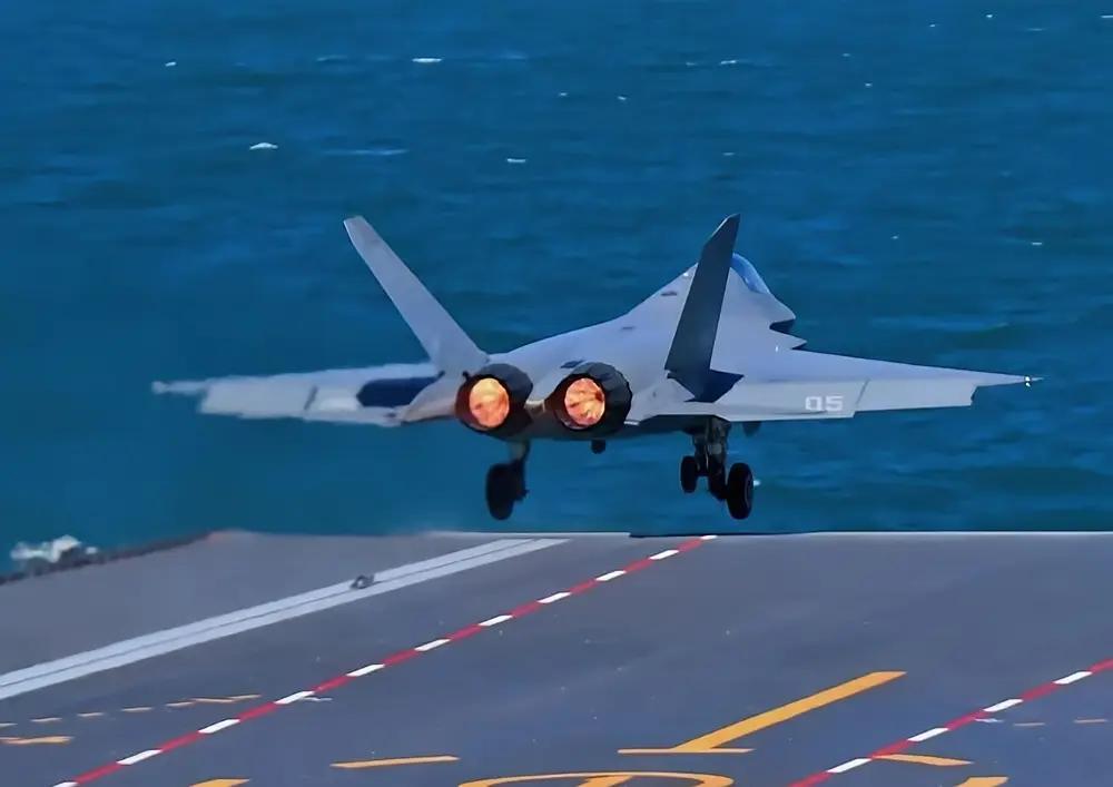 看了斩杀线，突然发现我国航母上有外军退役航母教官和飞行员的消息很可能是真的。