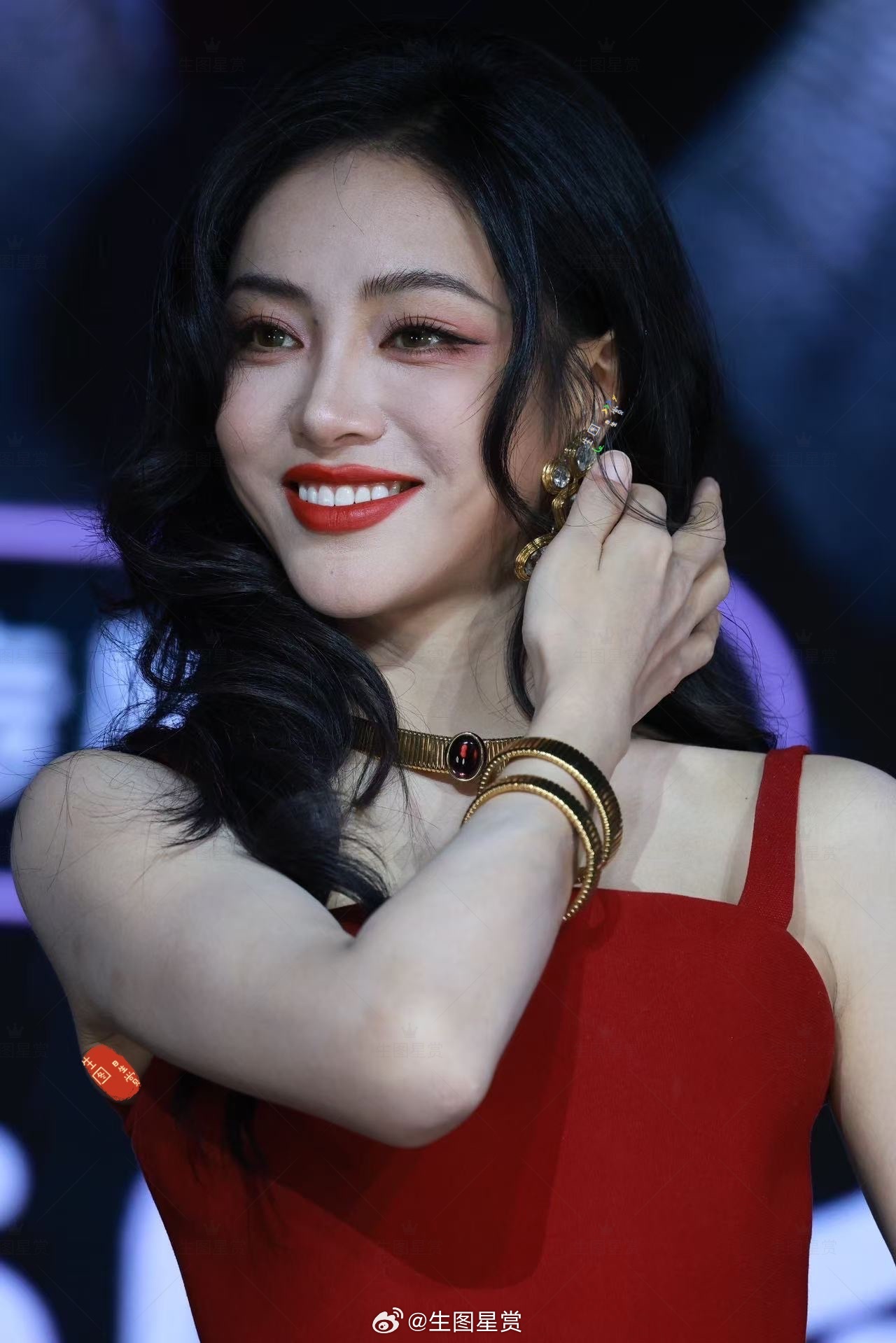 谢可寅长生契见面会两套look红玫瑰白玫瑰❤️🤍​​​