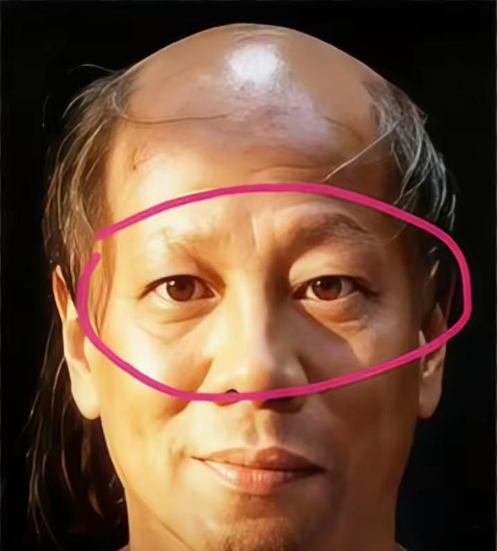 你敢信吗？梁小龙这辈子最感谢的人，是周星驰。不是因为片酬多高。而是因为，周