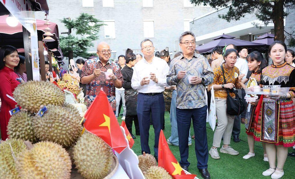越南40亿美元市场炸了！泰国那边还在憋大招呢，越南人自己先把40亿美元的金饭碗