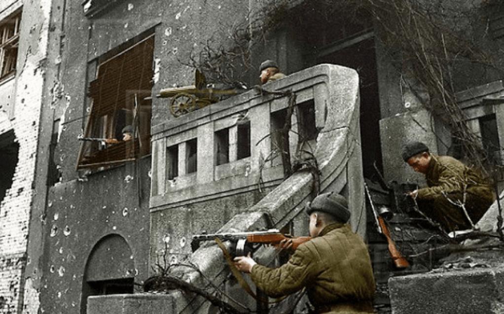 5000乌军一夜消失，俄军攻进乌军老巢却发现空无一人，真有奇迹发生？当重达三