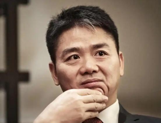 🌙2019年，京东副总蔡磊身患渐冻症，刘强东打电话问：“你需要多少钱？我给你找