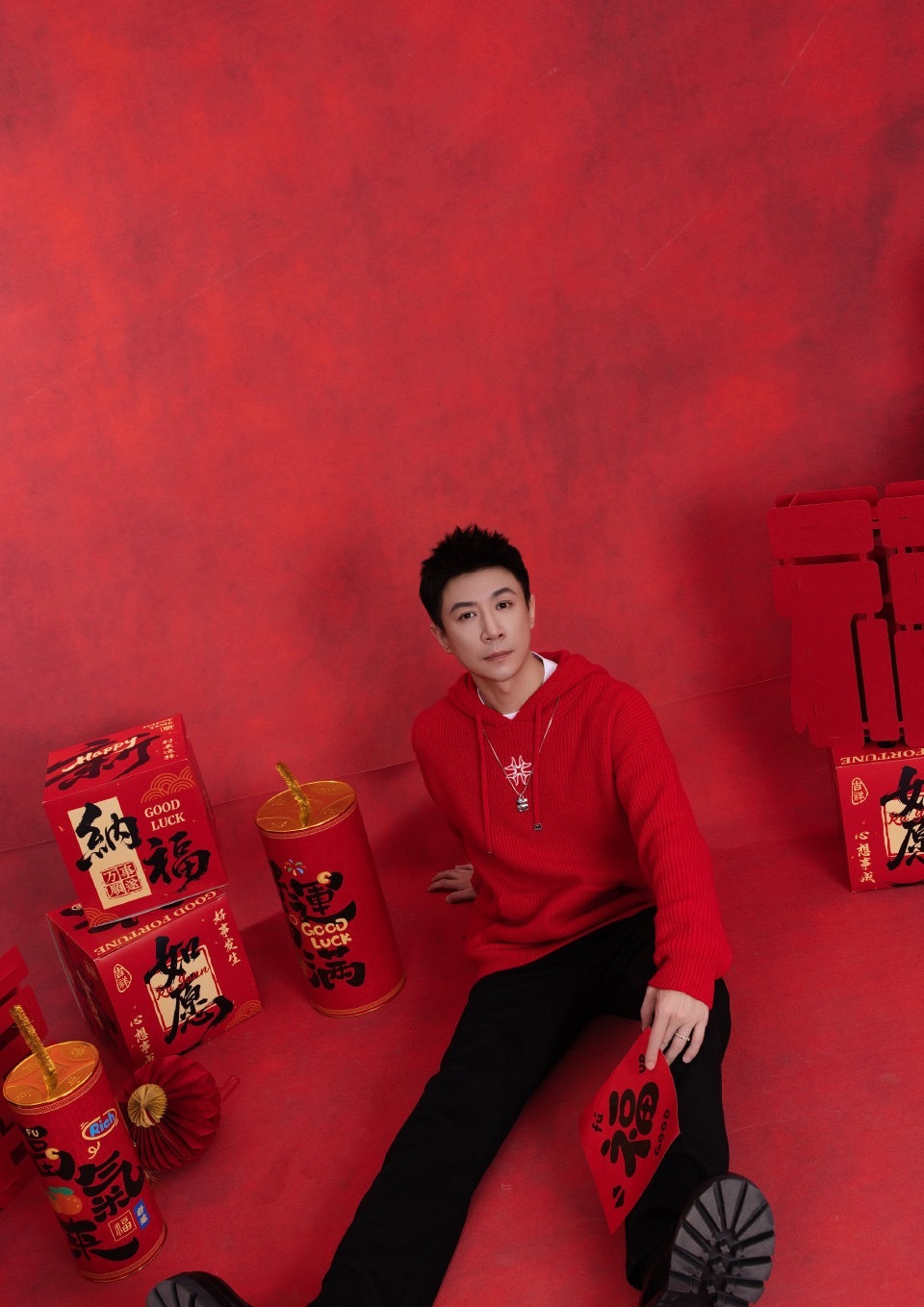 怎么不找张维伊演机器人蔡明笑不活了！网友：怎么不找张维伊演机器人蔡明？