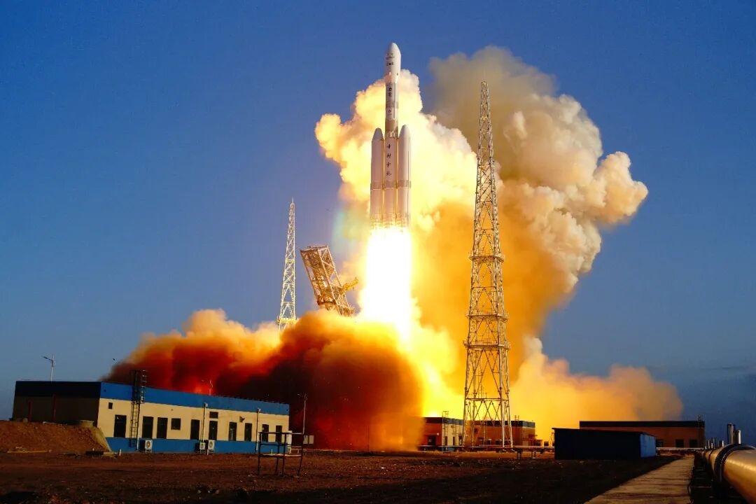 精美照片，我国首款CBC构型的商业“力箭2”Y1火箭已经完成了首次飞行起飞瞬间