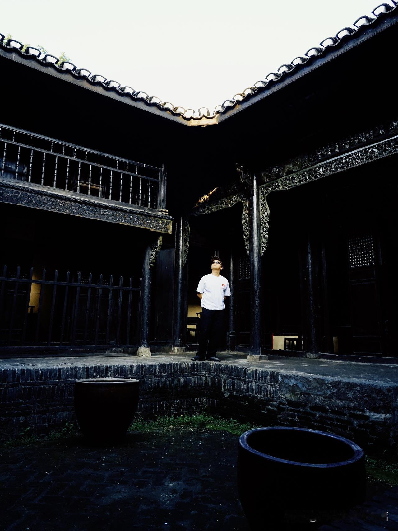 武汉自驾1.5h，我发现了一个小众的百年古镇～-地址是洪湖的瞿家湾镇，很适合