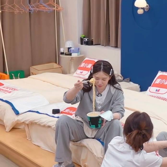 阚清子听劝阚清子好伟大的一张脸…美得很客观美得很直观！！我长这样想吃啥吃啥，姐爱