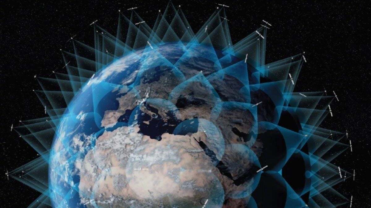 2025年，人类往地球轨道送了4434颗卫星，比前一年多了65%。SpaceX已