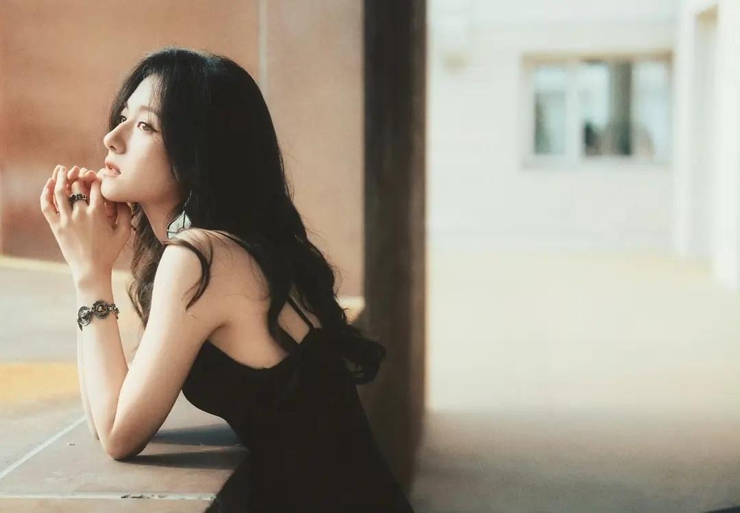 李兰迪范思哲升t了恭喜美女