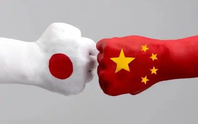 日本会不会偷袭中国？现在中日两国关系紧张，高市早苗甚至叫嚣和中国不惜一战，高市