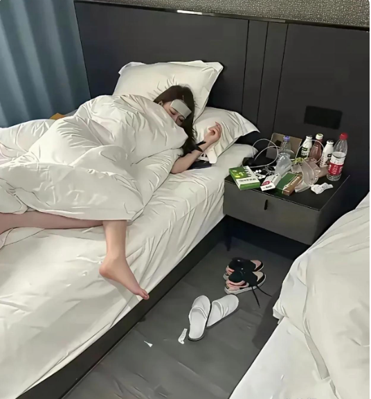 和领导出差，她却发烧了。