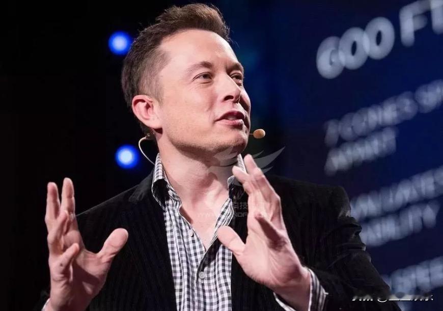 别再惦记火星了，马斯克自己都放弃了。他去年还发誓2026年底连发五艘星舰去火星