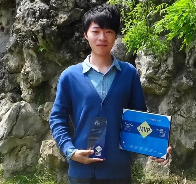 深圳腾讯大楼一跃成绝响！那个让全球听中国话的90后天才，倒在了国产3A封神前夜