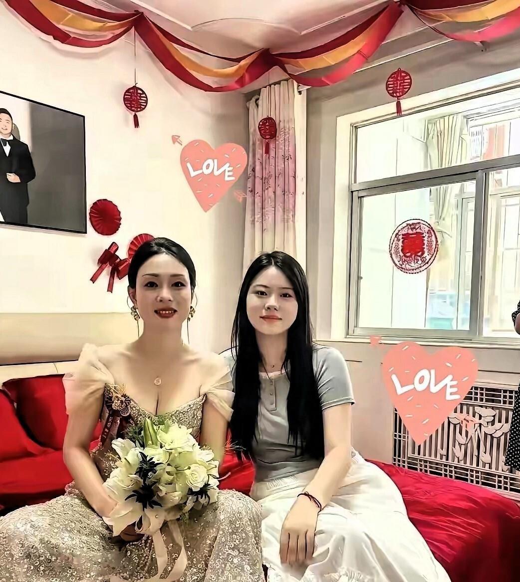 38岁单亲妈妈二婚，嫁给了30岁的头婚小伙。婚礼当天，五星级酒店，豪车迎亲，三