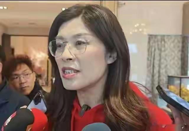 蓝营7万票民调出炉！郑丽文稳了，卢秀燕失算拖后腿蓝营2026“九合一”选举