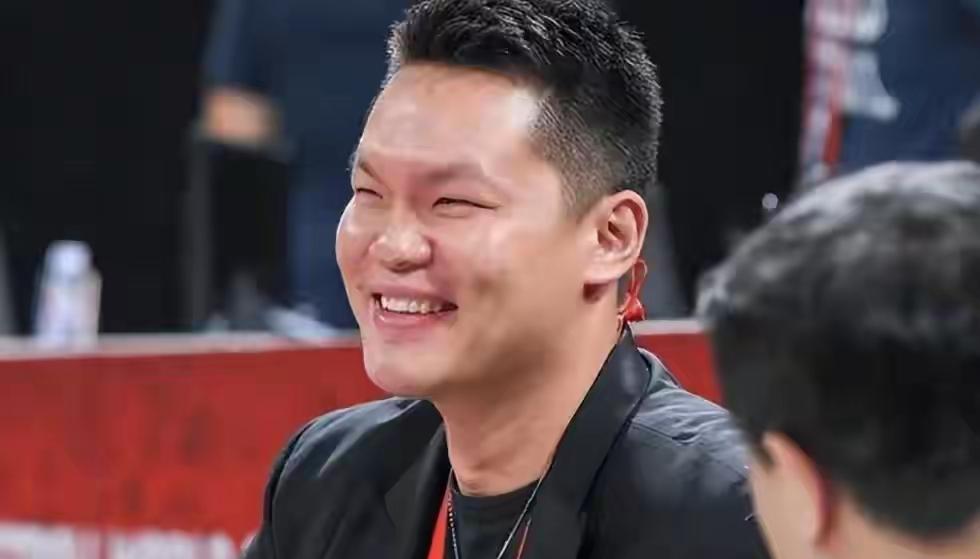 宏远引援被球迷热炒，萨姆纳凯尔被比较，莫兰德吉伦沃特都需要朱芳雨斟酌广东队在