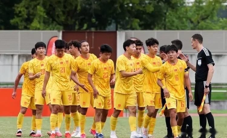 日本名古屋亚运会，中国三大球最终成绩如下:1、中国男篮:第四名！平中国男篮第二差