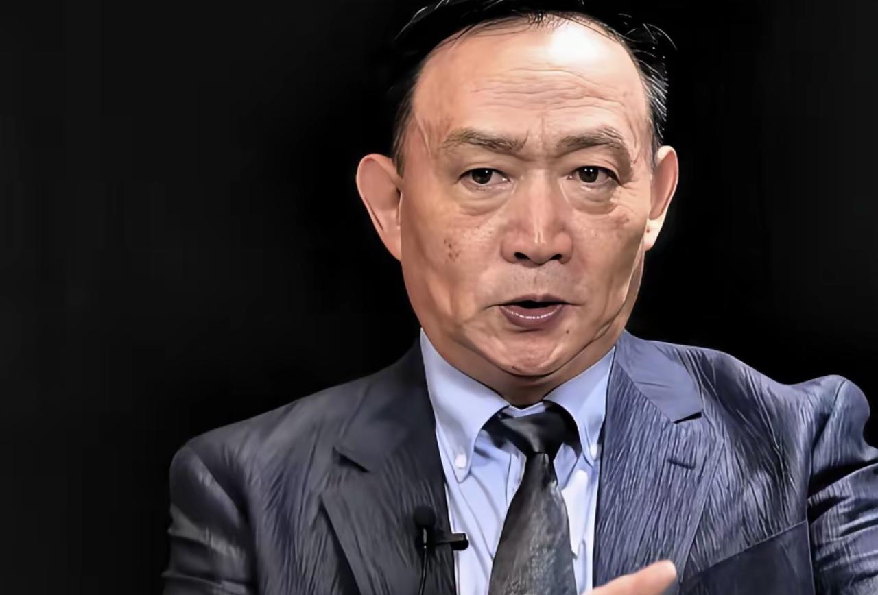 2026年8月，经济学家卢麒元一番发言引发巨大争议。他直指社科领域投入经费