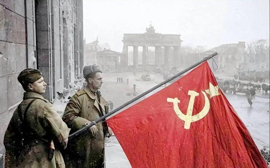 一旦俄罗斯二次解体，全球将疯狂瓜分地盘，中国能稳稳接招吗？实际上，苏联当年挖的两