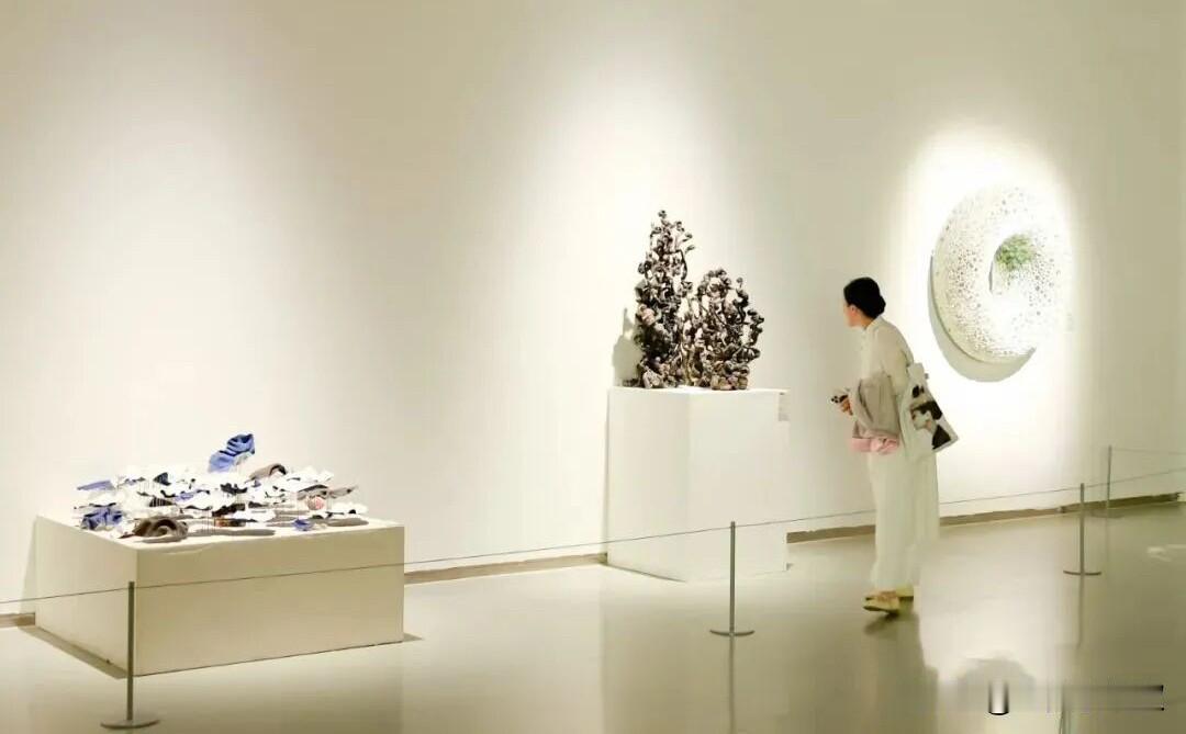 你有什么补充吗？看到一个帖子，说的是有钱女人的十二个特征，它只写了十一个，第