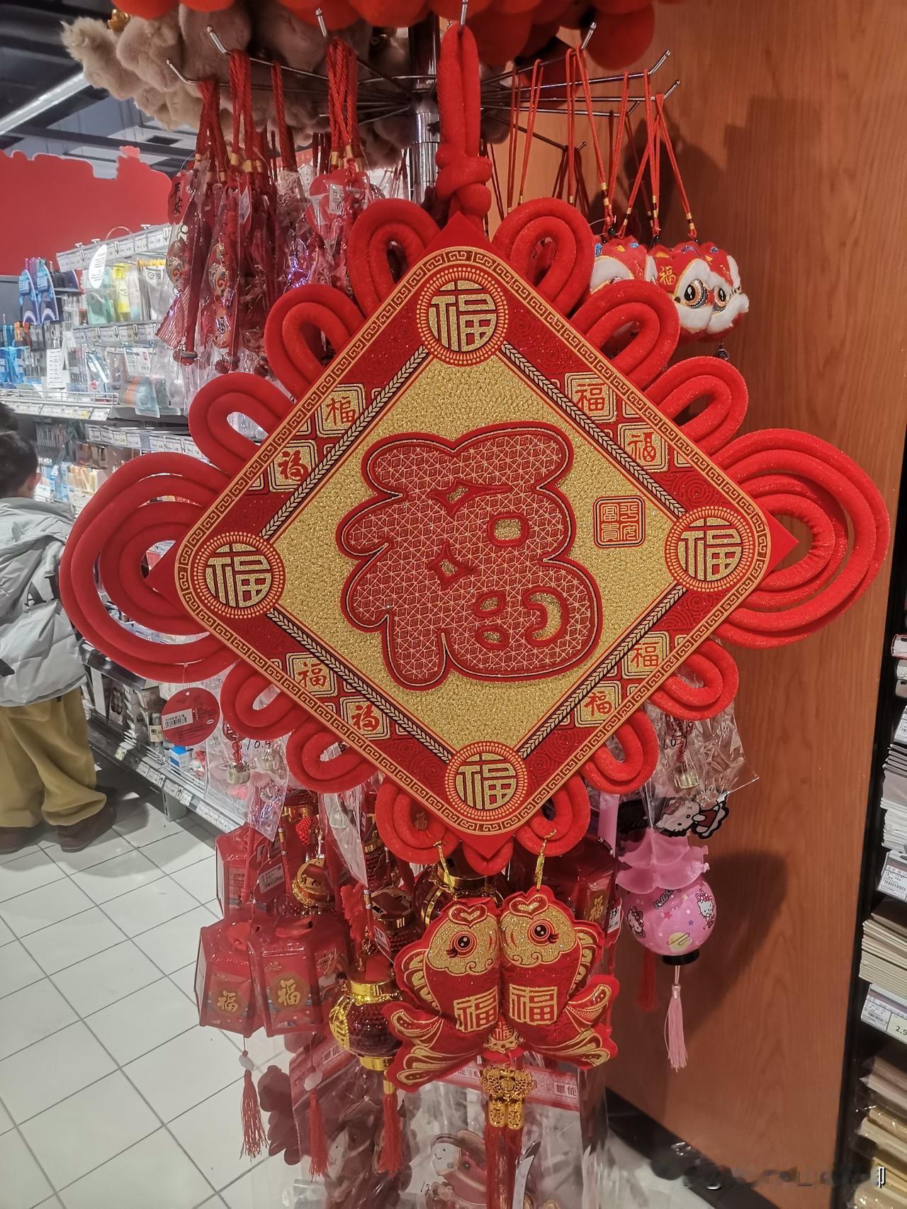 你觉得男人做饭丢人吗?上的了厅堂，下的了厨房。这有什么丢人的？谁有时间谁做饭，都