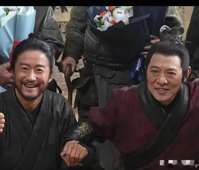 甄子丹没接到《镖人》邀请，不是因为他打不过吴京。是因为一个更残酷的江湖规矩：人情