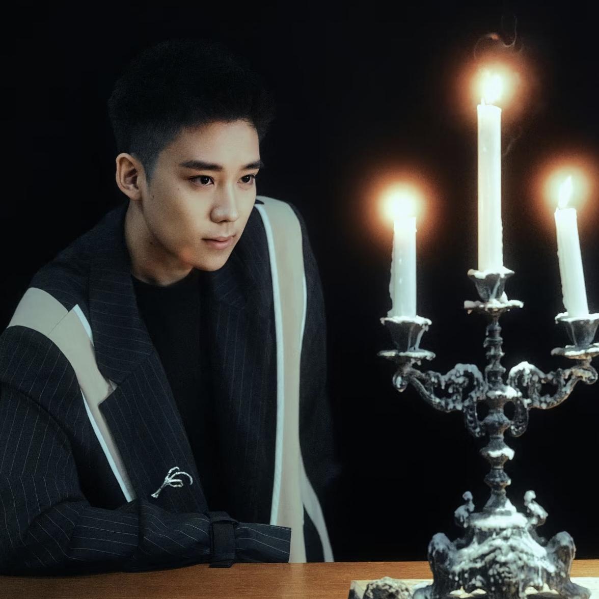 原来离婚后，跟爸爸还是跟妈妈，真的不一样！2岁的许何跟了爸爸，7岁有了后妈，