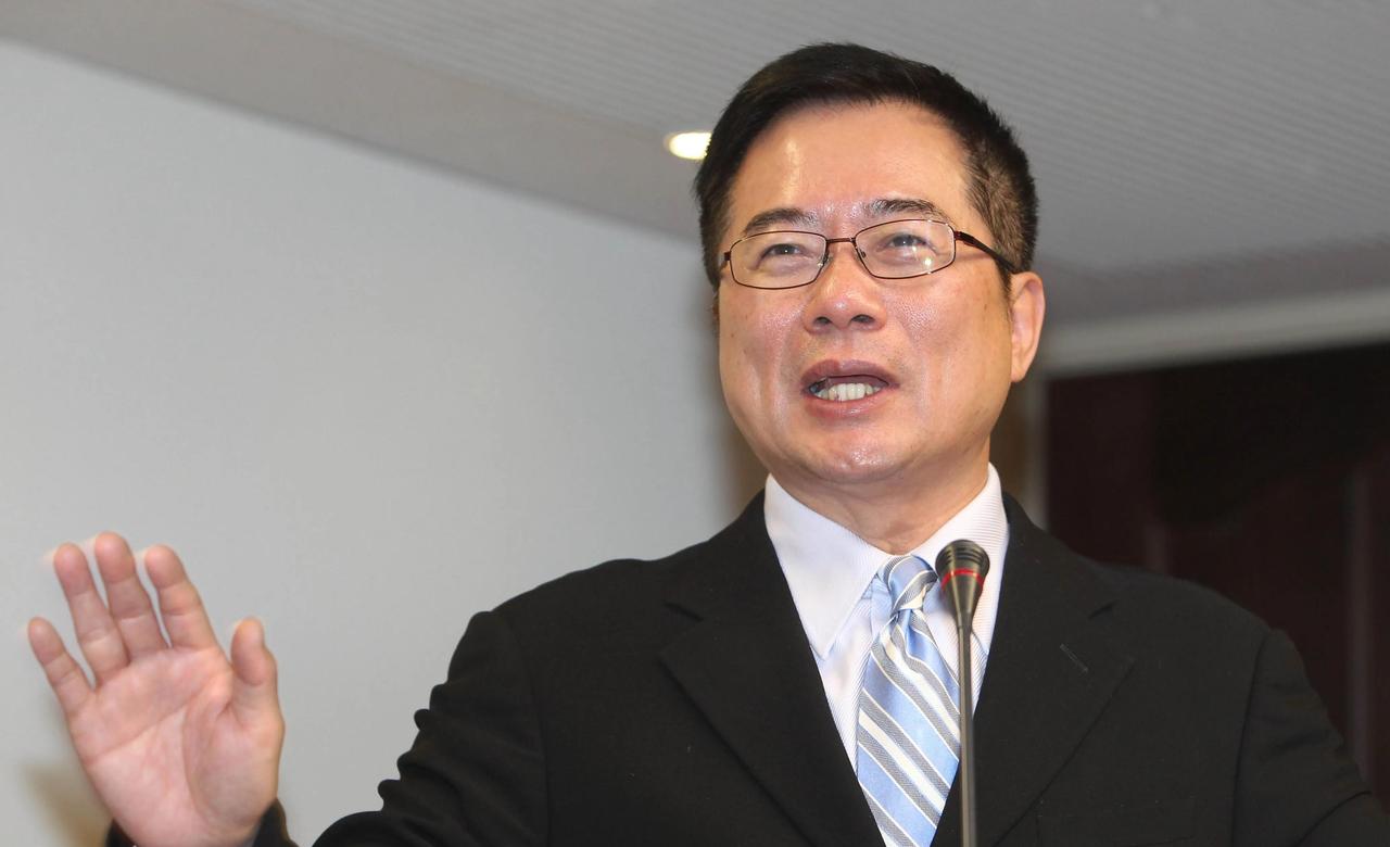 蔡正元的心态有点变了！自从去年12月底蔡正元被二审判定有罪并不得上诉后，感觉蔡