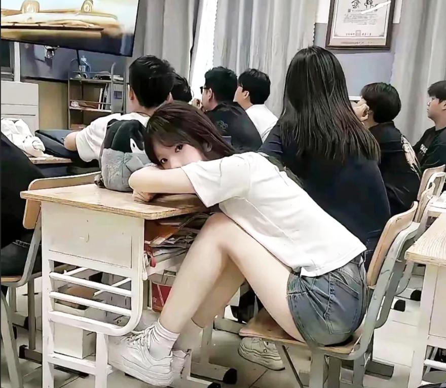 遇到这样的问题，做家长的应该如何回答自己的孩子呢？昨天晚上去接上初三的孩子回