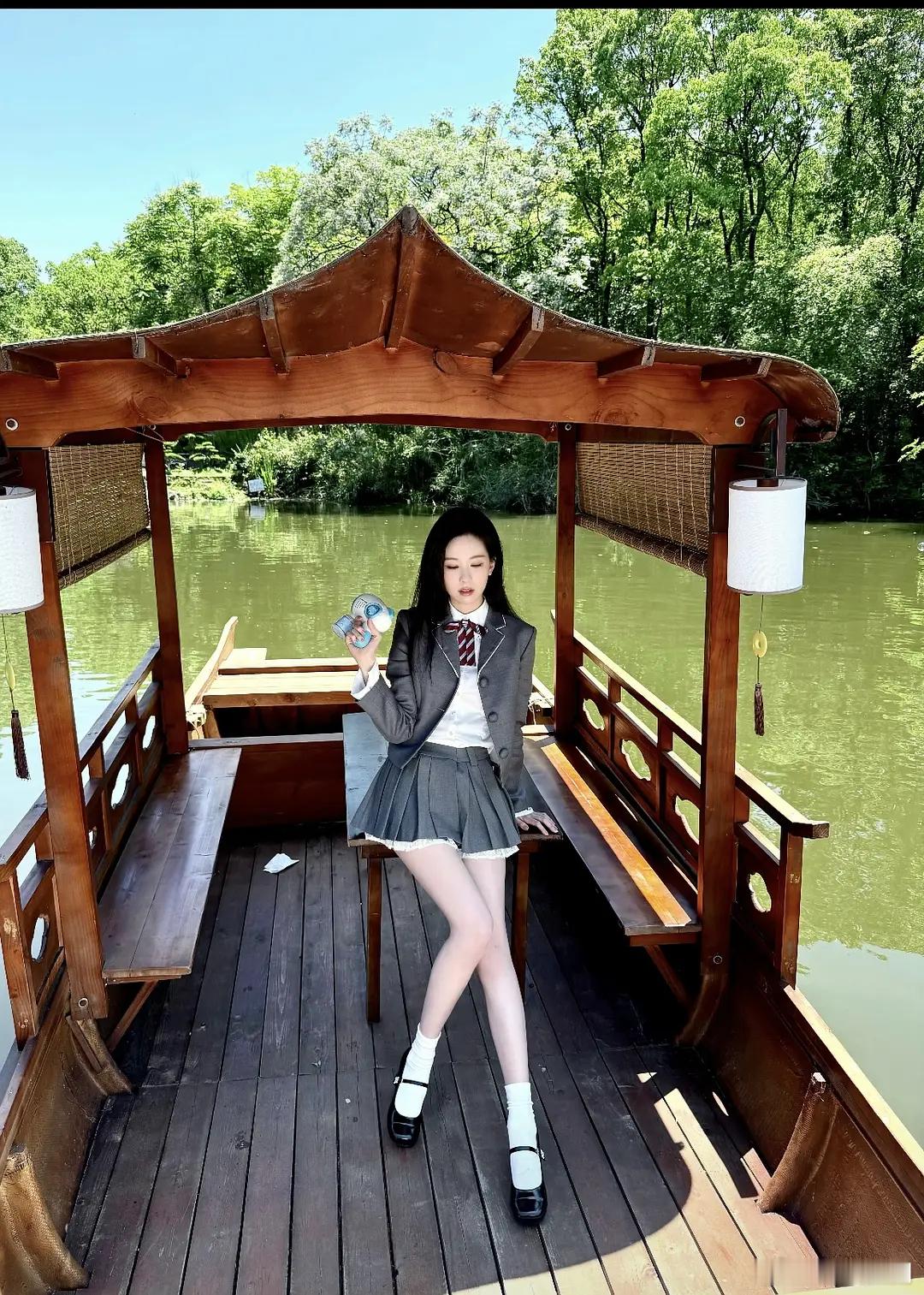 把少女还给少女吧30岁能别装嫩了吗