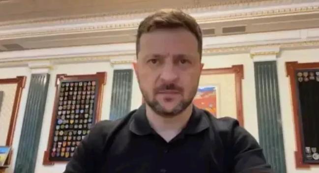 乌克兰危险了，大概率俄罗斯会使用核武器解决乌克兰，因为不用核武不行了，核武的底线