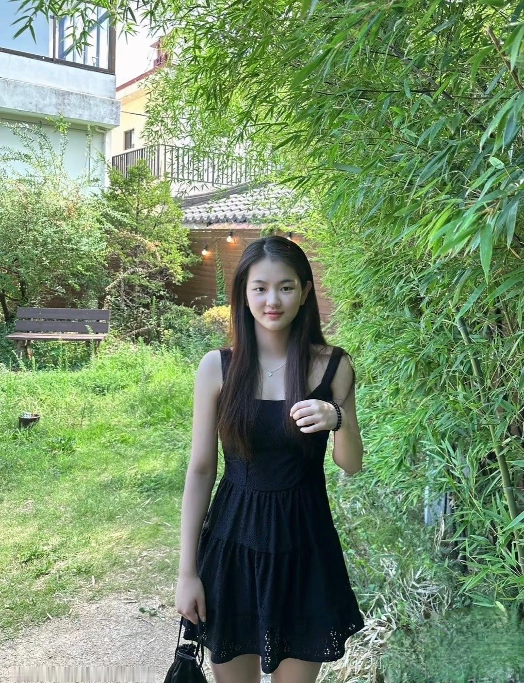 旅游，有些地方必须得去，比如天安门广场，比如南京长江大桥，比如三峡大坝，