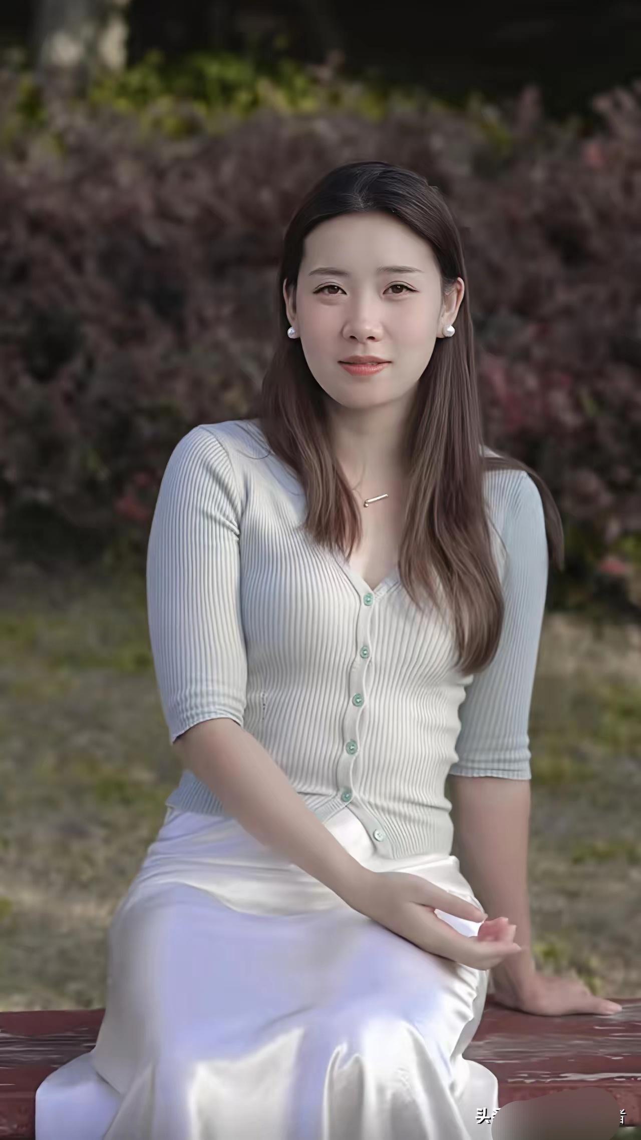 十年婚姻，我终于解脱了。前夫夜不归宿，还总发脾气动手，这样的日子我受够了。最