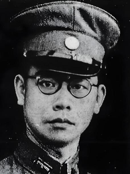 1950年，吴石被捕后，学弟陈诚、周至柔都想帮他，陈诚选择帮吴石的家人，但周至
