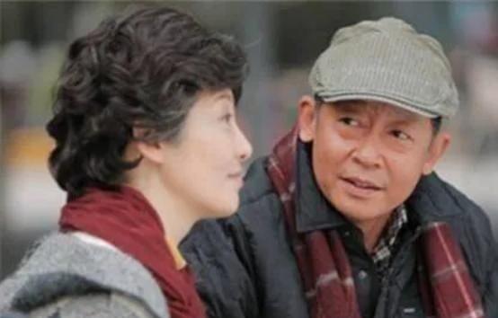 1988年，21岁的徐帆疯狂倒追老师王志文，同居了3年之后，王志文发现徐