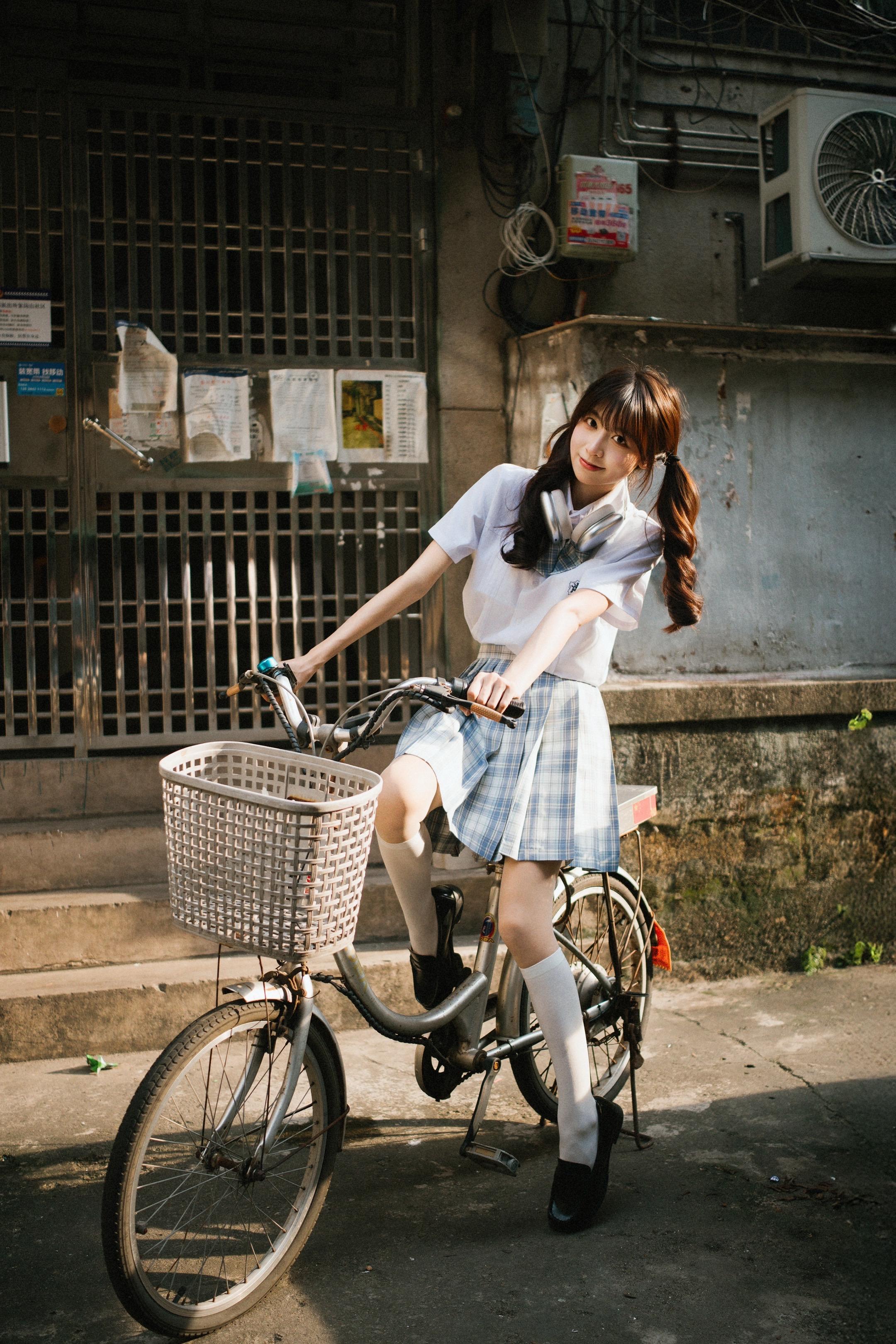 请和JK妹恋爱吧。