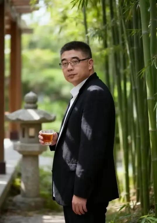 复旦大学钱文忠教授说：“人这一辈子，只要没有大病，孩子平安，父母安康，夫妻和