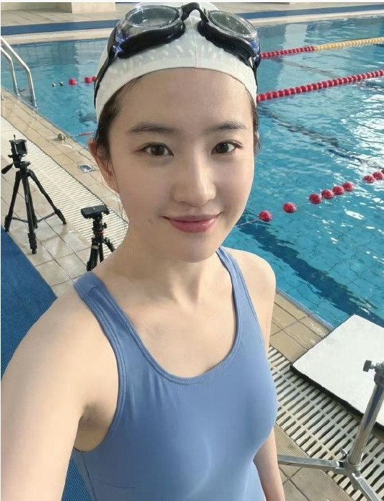 四十多的刘亦菲还是保持的这么好​​​