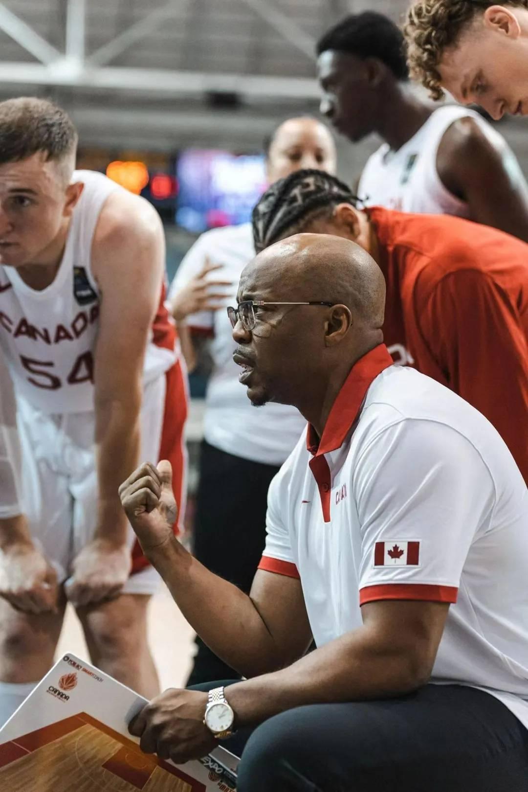 米切尔或提前续约！本赛季两次击败山西男篮后，广州男篮在少赛一场的情况下取得13