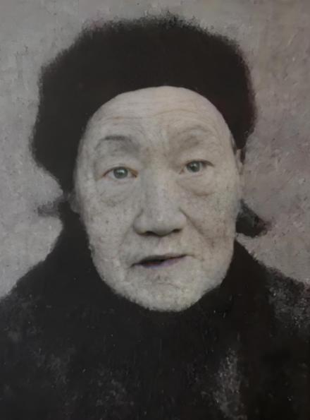 1930年11月14日，长沙浏阳门外识字岭。两声枪响过后，29岁的杨