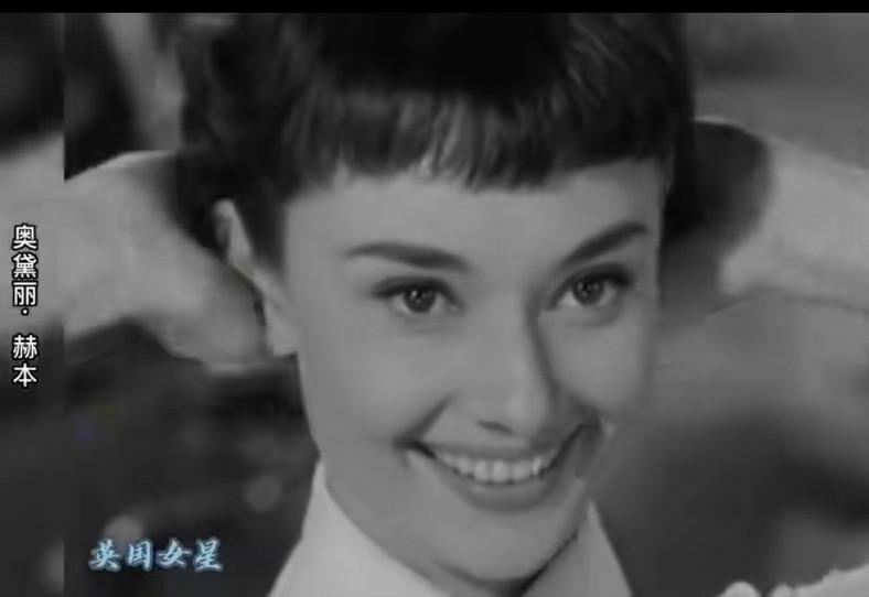 全球公认，全世界最美的十个女人，你赞同吗？第一名英国:奥黛丽赫本第二名美国: