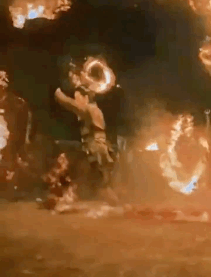 广场舞初级版[？？？]太癫了​​​