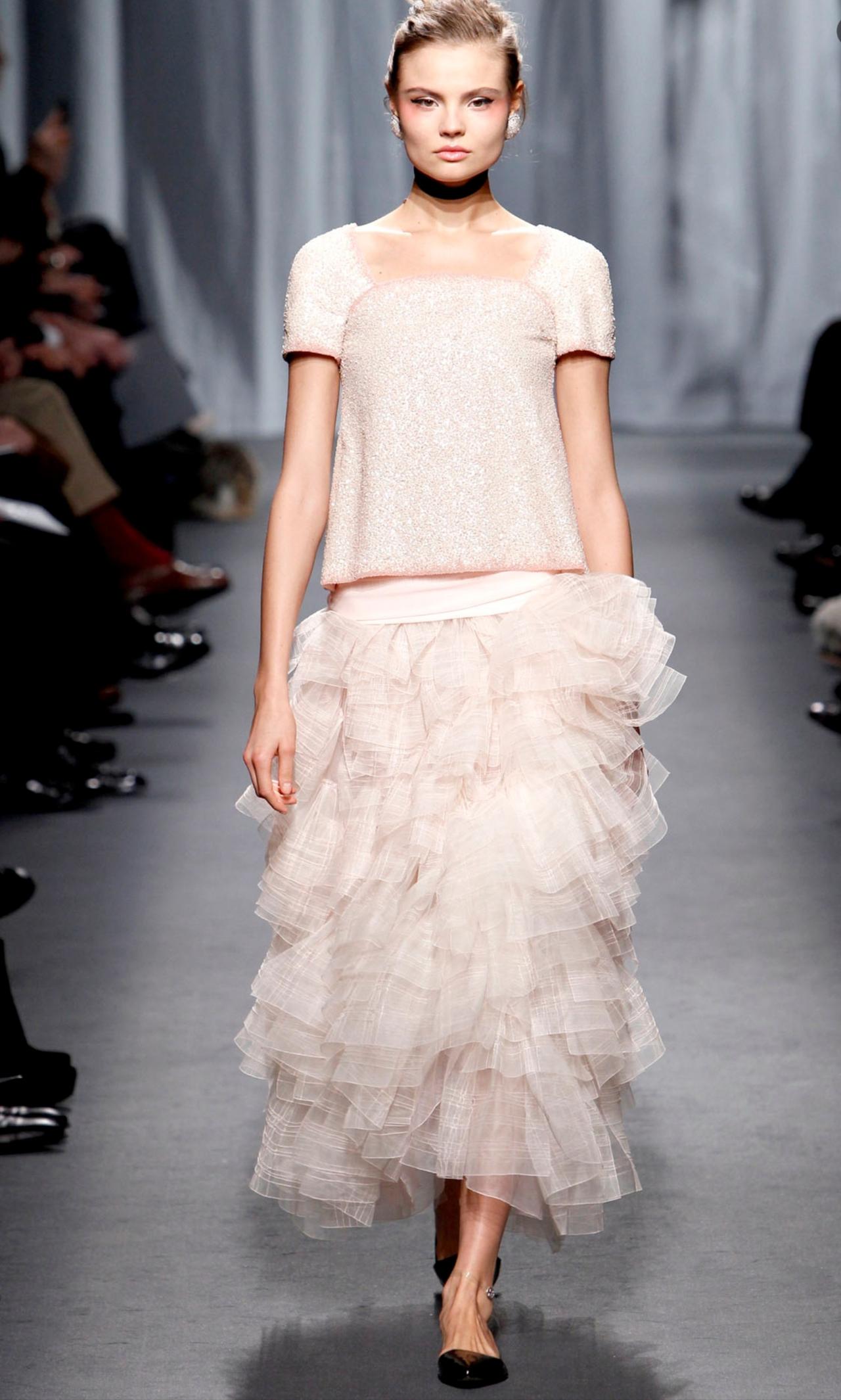 秀场回顾|Chanel2011春夏高定系列老佛爷从法国女画家玛丽·洛朗森的