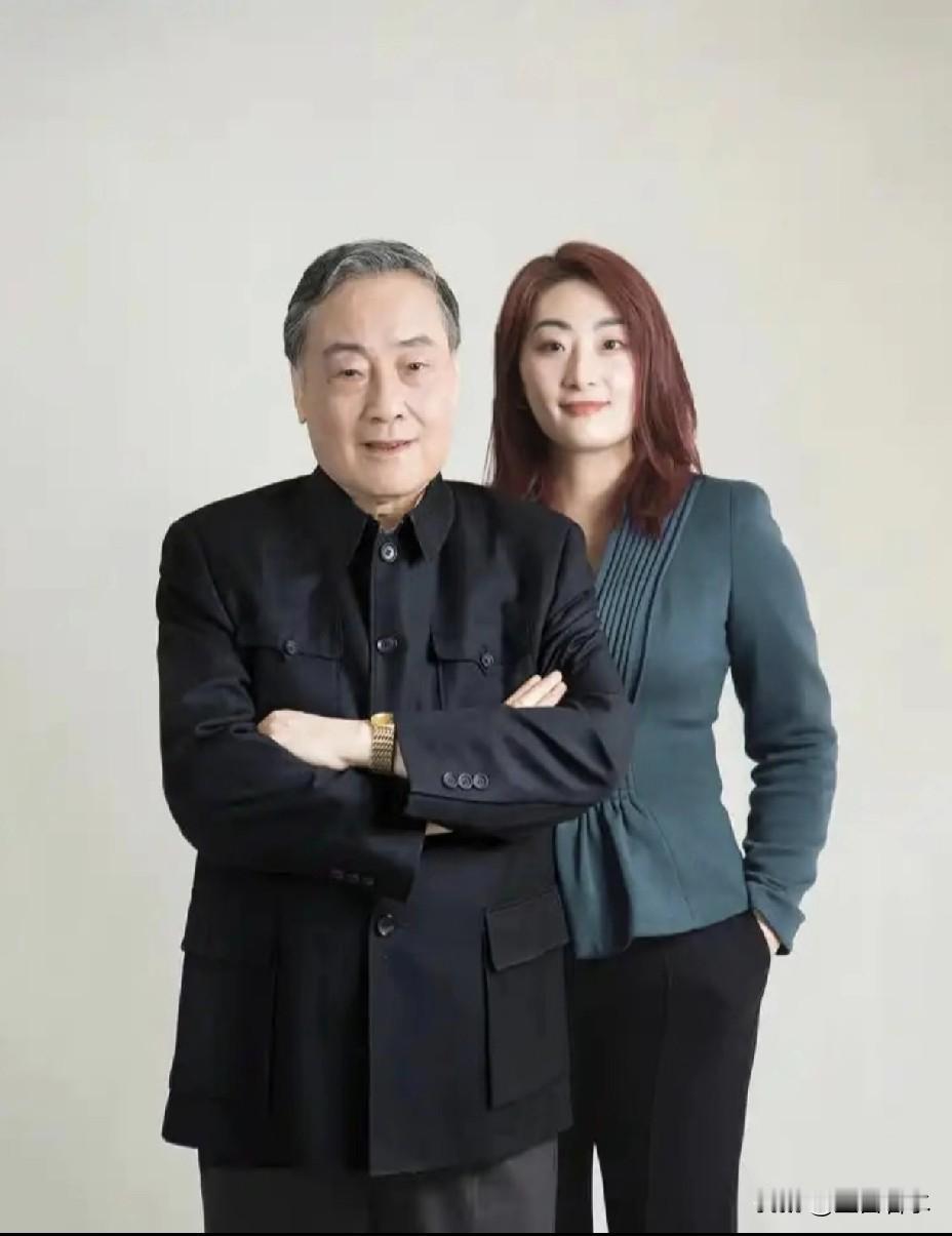 宗庆后是娃哈哈的“灵魂”宗馥莉是宗庆后的女儿,娃哈哈经营多年,各大合作商更认同