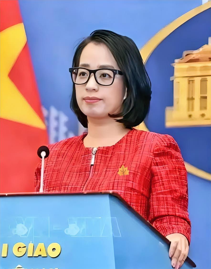 越南外交部发言人范秋姮重申：越南拥有充分的历史证据和法律依据，可以依据国际法主张