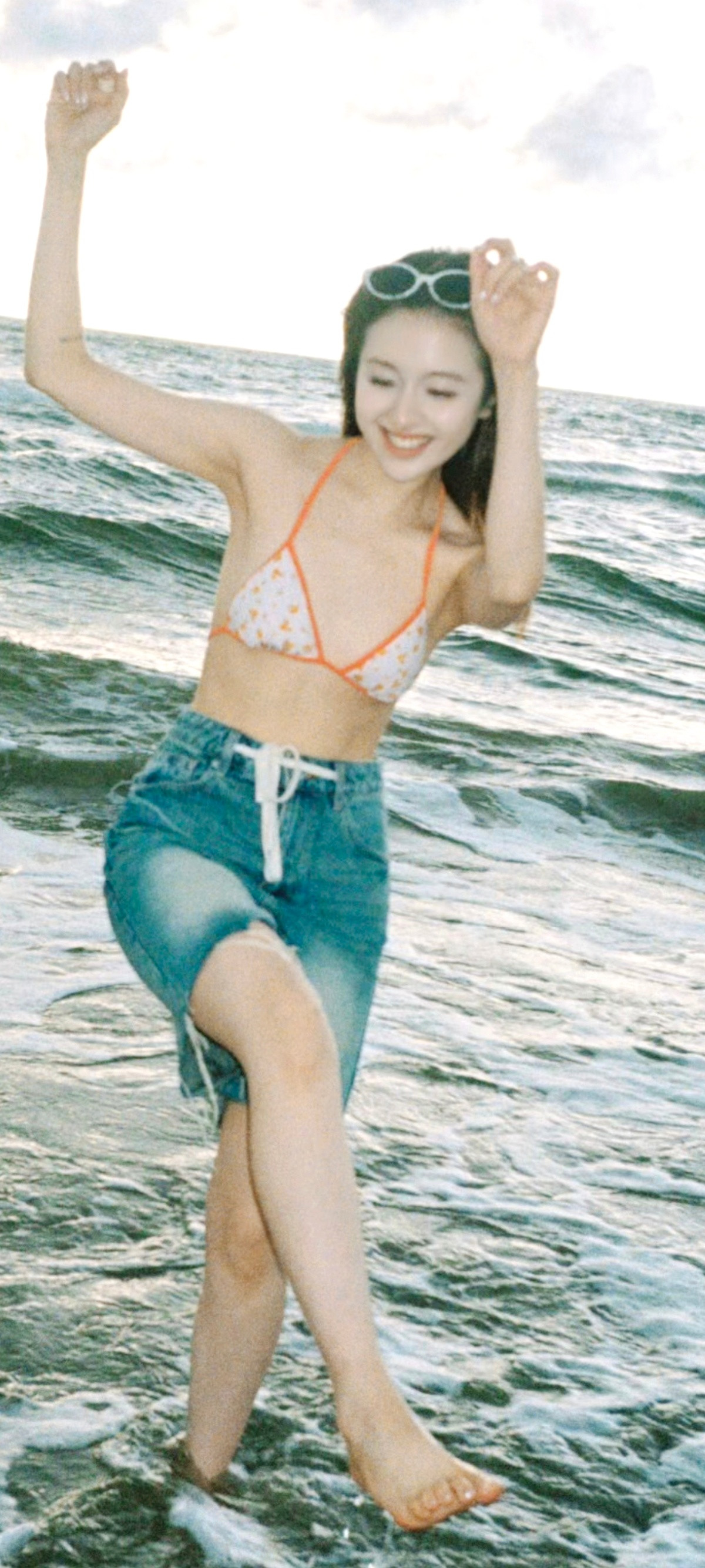 李兰迪泳装👙👙👙李兰迪​​​