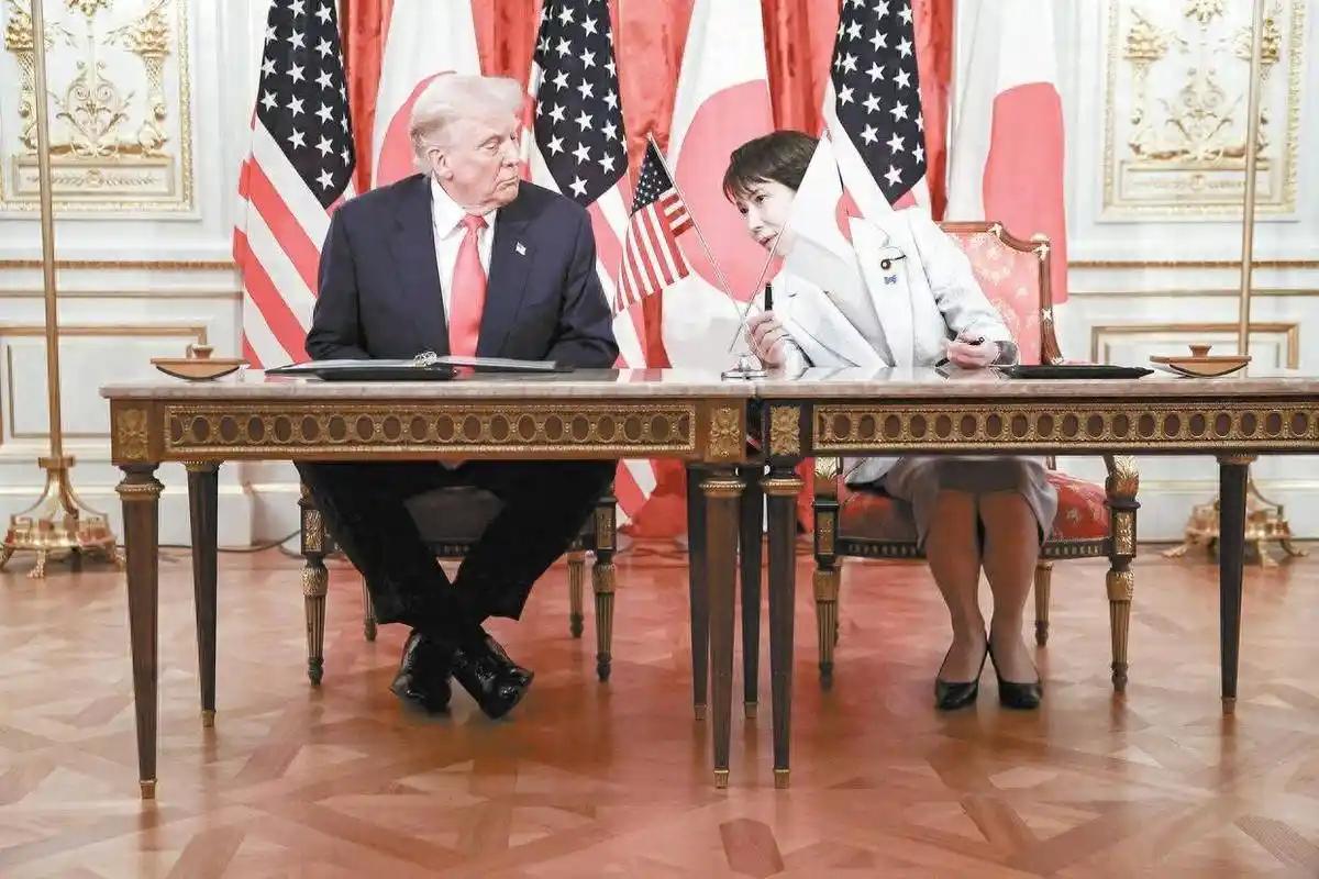 美国财政部今天宣布了一个让全球瞠目的决定：既然无法阻止，便选择加入。 从这一