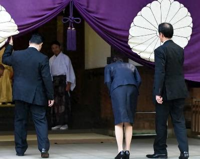 发生7.7级地震，没有国家援助，高市早苗现在终于尝到了拜鬼的恶果，当她给靖国神社